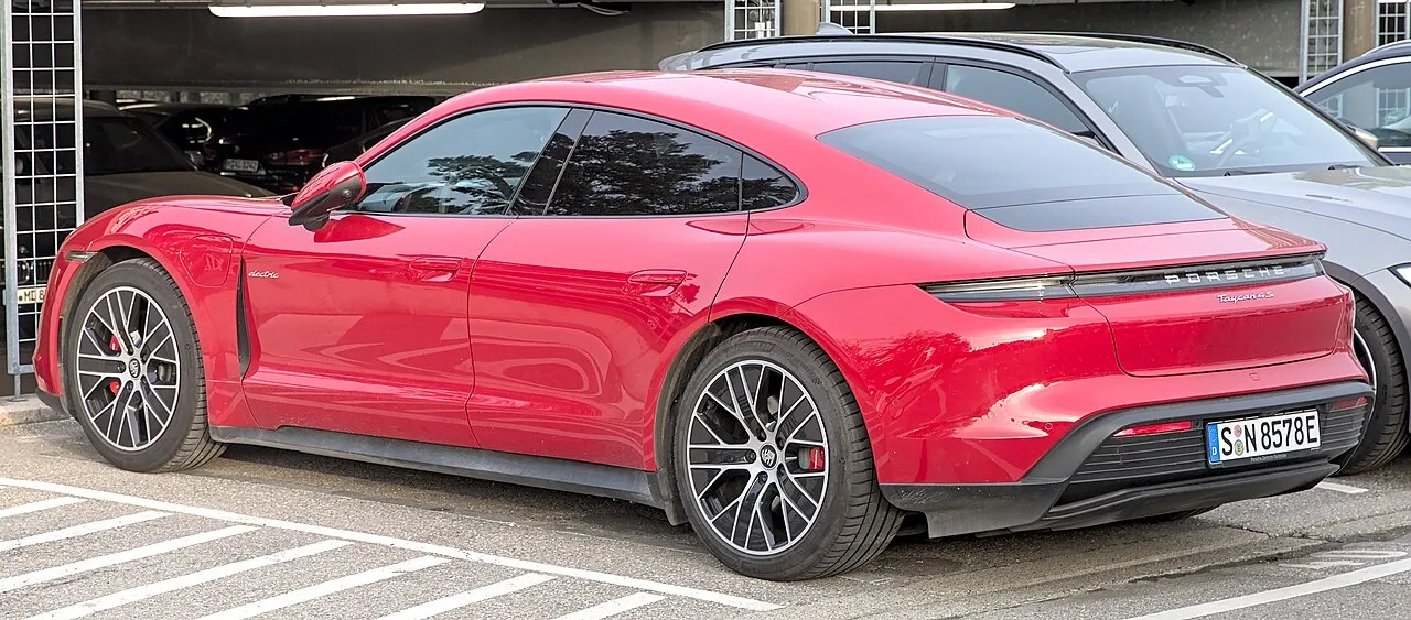 Porsche Taycan, imagen 1 de 1